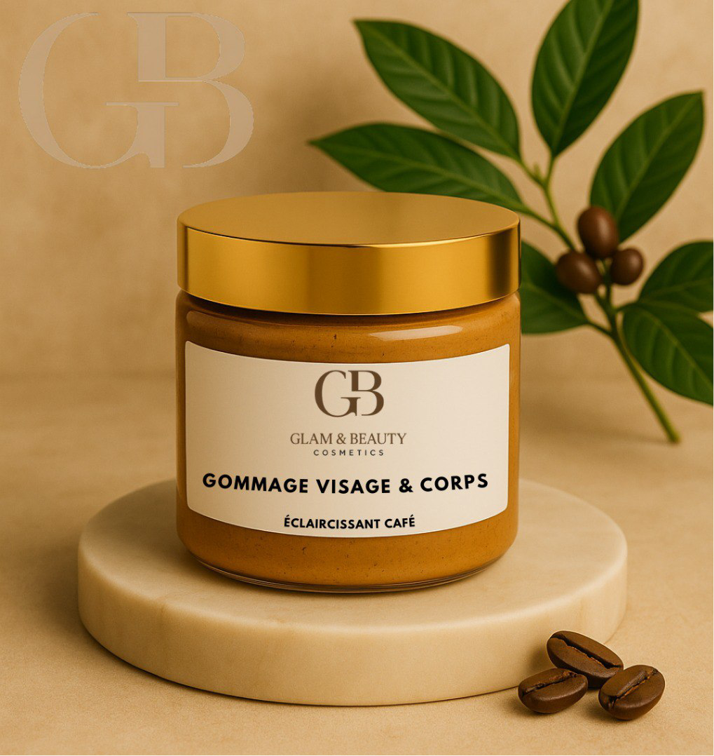 GOMMAGE ÉCLAIRCISSANT CAFÉ
